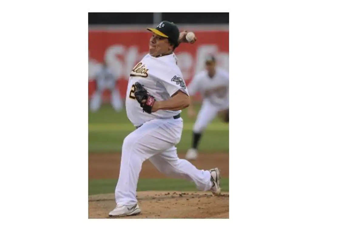 Thicc Boi Thursday! Bartolo Colon has taken his talents south of the border!