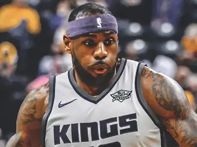 LeBron James, Former Free Agent, Signs With Sacramento Kings